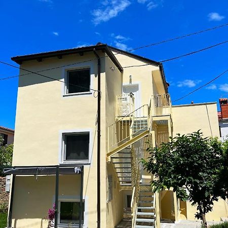 Hisa Limoni Apartment โคเปร์ ภายนอก รูปภาพ